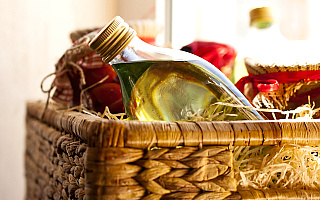 Najubożsi Polacy otrzymają paczki żywnościowe. Program obejmie ponad 1,3 mln osób Najubożsi Polacy otrzymają paczki żywnościowe. Program obejmie ponad 1,3 mln osób